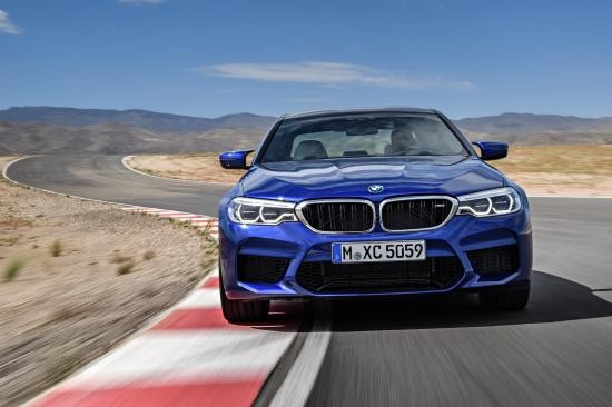 BMW trình làng sedan hiệu suất cao M5 2018 ảnh 23