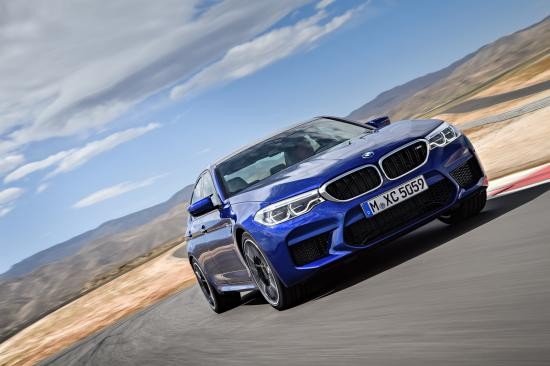 BMW trình làng sedan hiệu suất cao M5 2018 ảnh 21