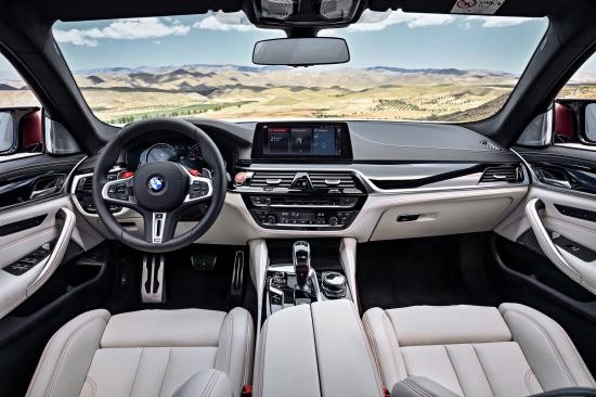 BMW trình làng sedan hiệu suất cao M5 2018 ảnh 7