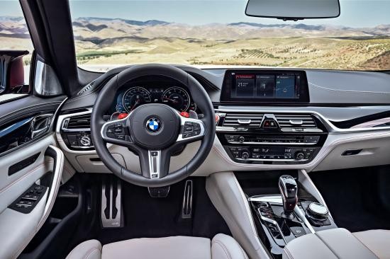 BMW trình làng sedan hiệu suất cao M5 2018 ảnh 46