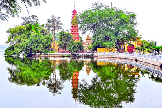 Vườn tháp bên Hồ Tây ảnh 5