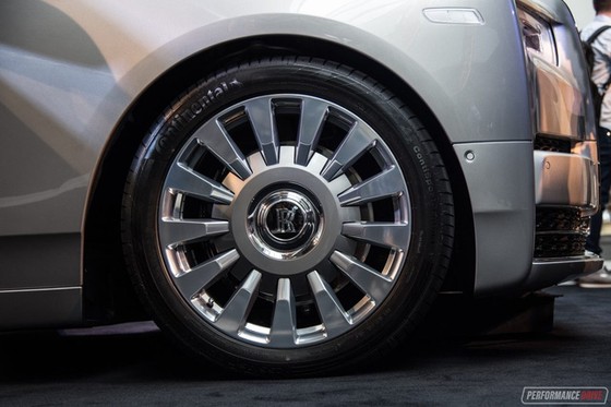 Xe siêu sang Rolls-Royce Phantom 2018 có giá khởi điểm lên gần 744.000 USD - Ảnh 7. Xe siêu sang Rolls-Royce Phantom 2018 có giá khởi điểm lên gần 744.000 USD - Ảnh 7.