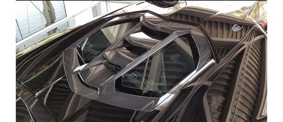 Đây là chiếc Lamborghini Centenario đầu tiên trên thế giới được rao bán - Ảnh 12. Đây là chiếc Lamborghini Centenario đầu tiên trên thế giới được rao bán - Ảnh 12.