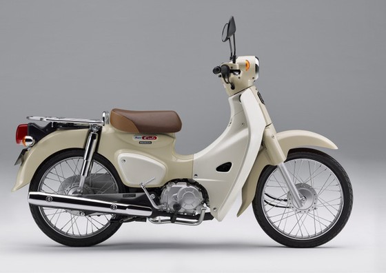 Honda Super Cub 2018 trình làng với đèn pha LED, giá từ 46,5 triệu Đồng - Ảnh 4. Honda Super Cub 2018 trình làng với đèn pha LED, giá từ 46,5 triệu Đồng - Ảnh 4.