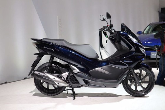 Bộ đôi Honda PCX Hybrid và PCX Electric được vén màn, sẽ bán vào năm sau - Ảnh 5. Bộ đôi Honda PCX Hybrid và PCX Electric được vén màn, sẽ bán vào năm sau - Ảnh 5.