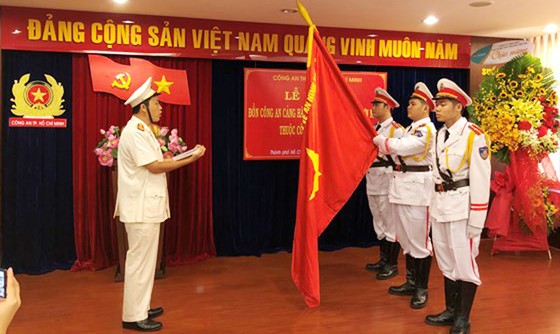 Ra mắt Đồn công an Cảng Hàng không quốc tế Tân Sơn Nhất ảnh 1