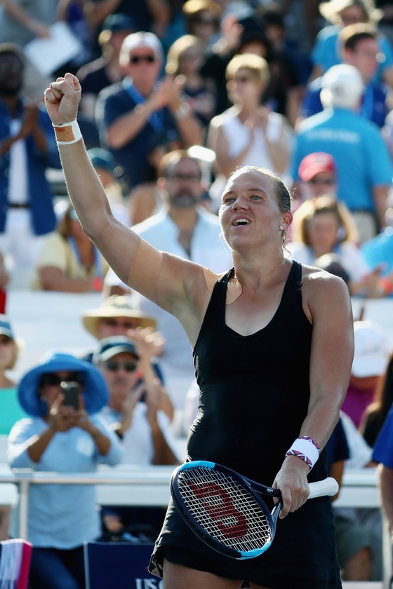 US Open 2017: Tay vợt hạng 418 thế giới vào tứ kết đơn nữ ảnh 1