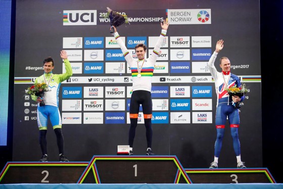 Tom Dumoulin: Đến lúc nhắm đến Tour de France ảnh 3