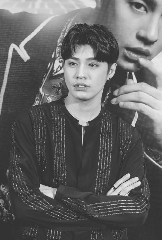 Noo Phước Thịnh tự tin đi ngược thị trường với MV nhạc Dance mới nhất ảnh 1