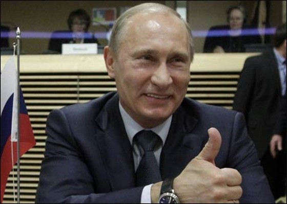 Kết quả hình ảnh cho PUTIN CƯỜI