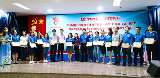 Tuyên dương 43 tập thể đạt thành tích “Thanh niên tiên tiến làm theo lời Bác” cấp khối 2018 ảnh 3
