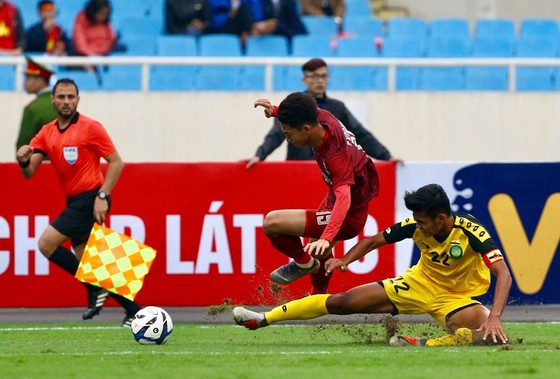 U23 Việt Nam - U23 Indonesia 1-0: 'Bàn thắng vàng' của Triệu Việt Hưng ảnh 1