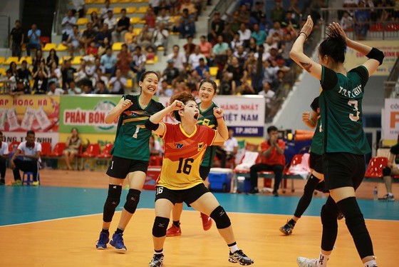 Cúp bóng chuyền nữ quốc tế VTV9 Bình Điền 2019: Nhọc nhằn vượt ải U.23 Thái Lan ảnh 5