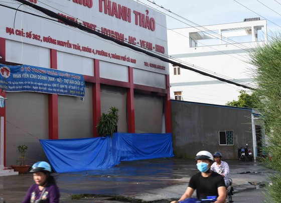 Cà Mau: Hỏa hoạn thêu rụi nhiều xe tại cửa hàng kinh doanh xe ô tô ảnh 1