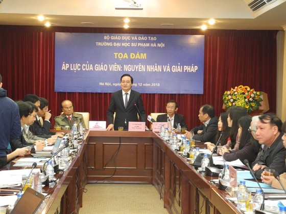 Hướng đến dạy học sinh biết phản biện, có chính kiến thay vì "chăm ngoan, học giỏi" ảnh 1
