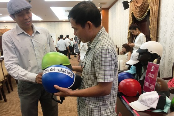 Doanh nghiệp mệt mỏi vì hàng giả ảnh 1