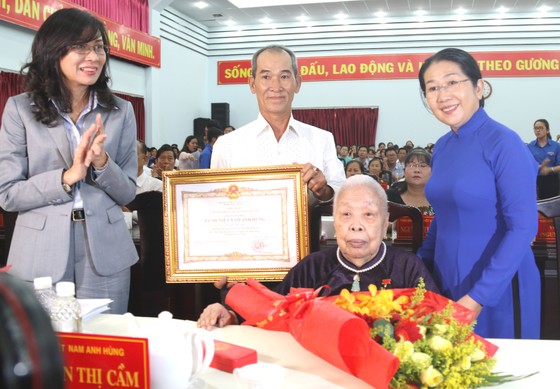 44 mẹ được phong tặng, truy tặng mẹ Việt Nam Anh hùng ảnh 1