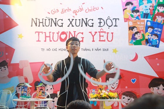 Khi những xung đột cũng trở thành thương yêu ảnh 2