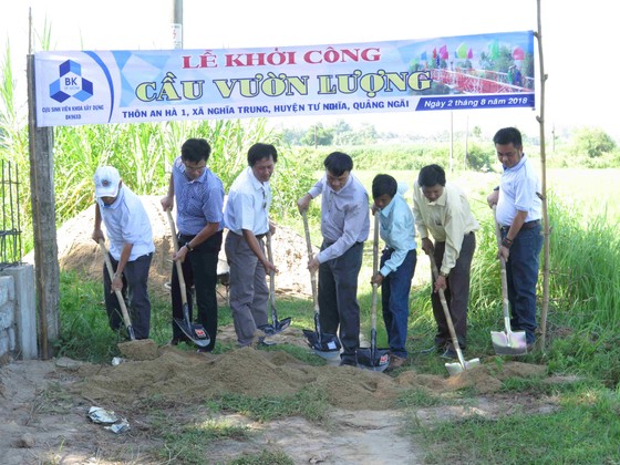 Cựu sinh viên ĐH Bách Khoa TP.HCM khởi công xây cầu cho dân ảnh 1