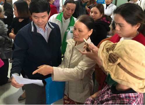 Bệnh viện ở Quảng Ngãi sáp nhập, bệnh nhân lo lắng ảnh 1