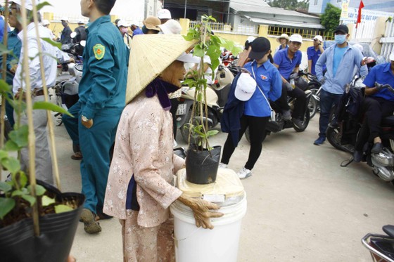 400 giờ đồng hành cùng “Tử tế với Sa Cần”(Quảng Ngãi) ảnh 3