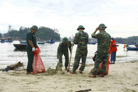 400 giờ đồng hành cùng “Tử tế với Sa Cần”(Quảng Ngãi) ảnh 7