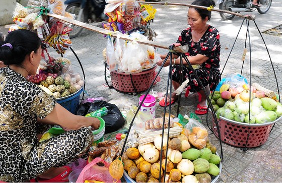 Đưa Nghị quyết Trung ương 7 khóa XII đi vào cuộc sống: Hướng tới mục tiêu BHXH toàn dân ảnh 1