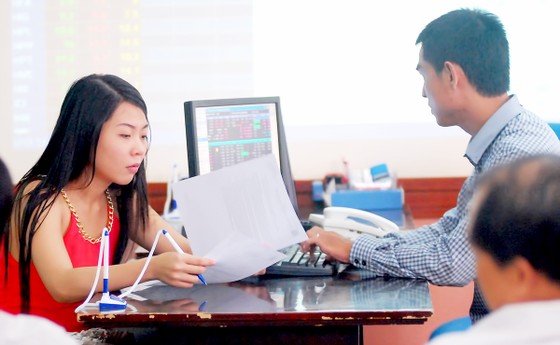 Thị trường chứng khoán không “ngán” tháng Ngâu ảnh 1
