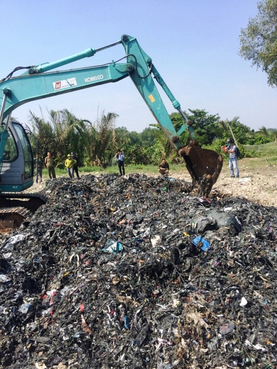 Xả chất thải ra môi trường: Phạt cao, vi phạm vẫn tăng ảnh 1