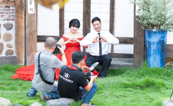 Chăm chút hạnh phúc cho… người dưng ảnh 2