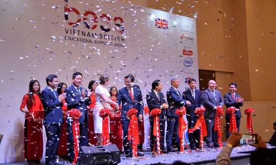 Tập đoàn giáo dục Nguyễn Hoàng phát triển giáo dục trên nền tảng công nghệ ảnh 1