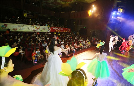 “Bay lên những ước mơ”, show diễn ấn tượng mùa hè dành cho trẻ em ảnh 1