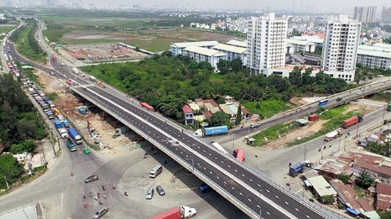 Niềm tin cũng “sụt lún” ảnh 1