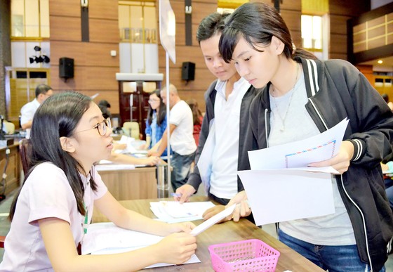 Điều chỉnh nguyện vọng xét tuyển đại học: Thí sinh cần thận trọng ảnh 1