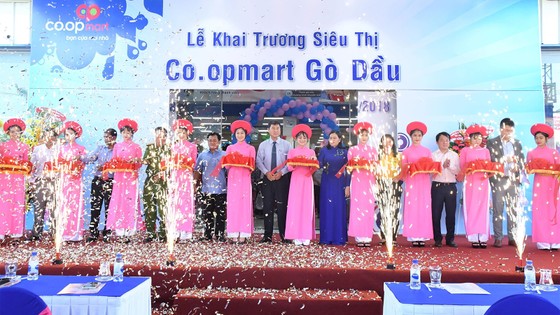 Doanh nghiệp bán lẻ “chạy đua” mở rộng hệ thống phân phối ảnh 1