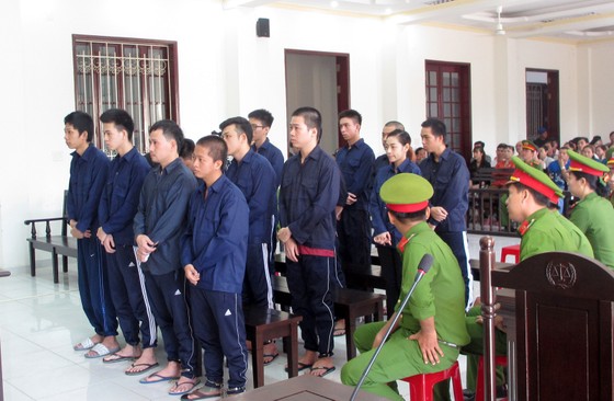 Vĩnh Long: Tuyên án hàng loạt bị cáo chơi ma túy tại quán karaoke của cựu VKS nhân dân tỉnh ảnh 1