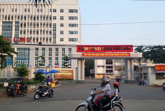 Một bệnh nhân nhảy từ tầng 7 của bệnh viện sau khi khám sức khỏe ảnh 1