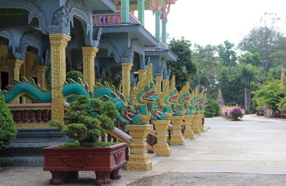 Ngôi chùa thu hút đông đảo giới trẻ miền Tây kéo đến check-in ảnh 12