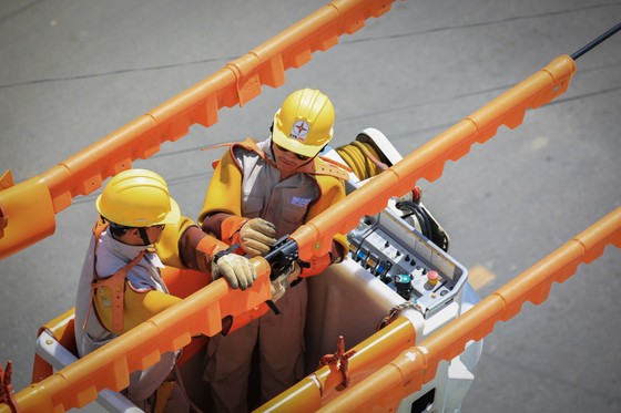 Điện lực miền Trung không cắt điện trong mùa khô và thời gian nắng nóng ảnh 1