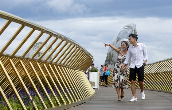 Ấn tượng với chùm ảnh cầu Vàng Bà Nà đạt Giải thưởng đặc biệt của The Guide Awards 2018 ảnh 6