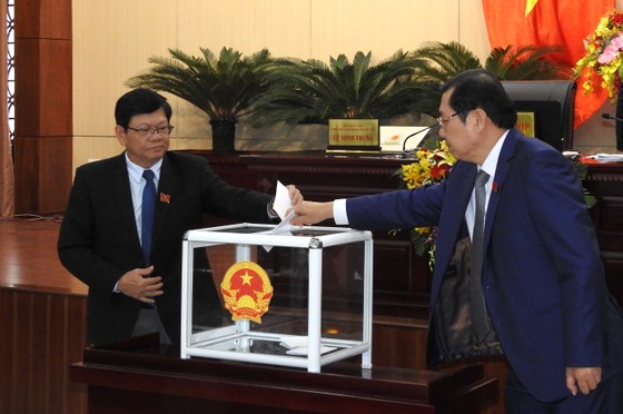 Ông Lê Trung Chinh được bầu làm Phó Chủ tịch UBND TP Đà Nẵng ảnh 1