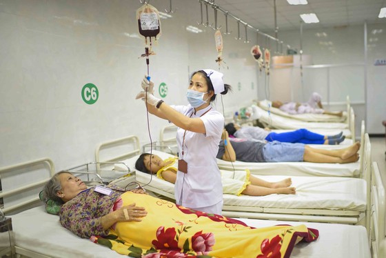 Hơn 1.000 đại biểu dự Hội nghị Truyền máu huyết học phía Nam mở rộng lần thứ IV-2017 ảnh 4