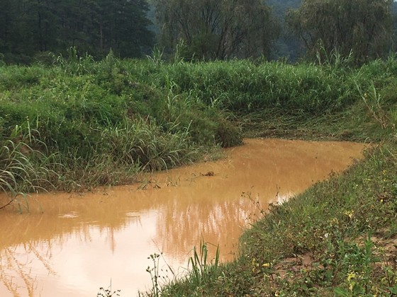 Tìm thấy thi thể nạn nhân cách nơi bị nước cuốn trôi 4km ảnh 1