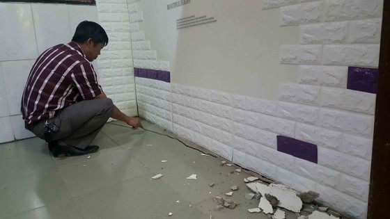 Công trình xây dựng không an toàn, gây sụt lún nguy hiểm các nhà kế cận ảnh 1