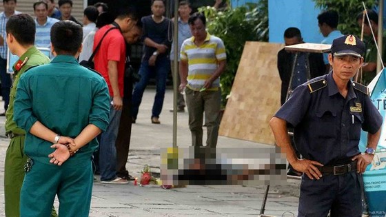 Một thanh niên 30 tuổi bị đâm chết ngay tại trung tâm karaoke và massage lớn nhất Nha Trang ảnh 2