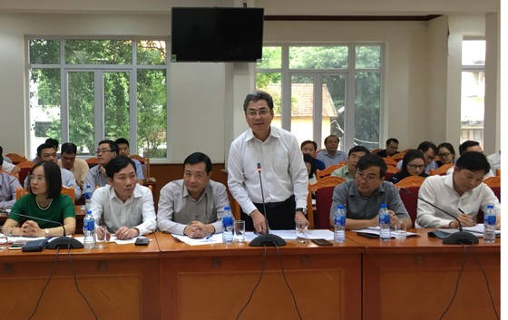 Bộ NN-PTNT trả lời về “loạn” xe hộ đê giả ảnh 2
