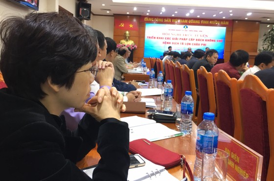 Thủ tướng Nguyễn Xuân Phúc: Phải chống dịch tả heo châu Phi như chống giặc ảnh 1