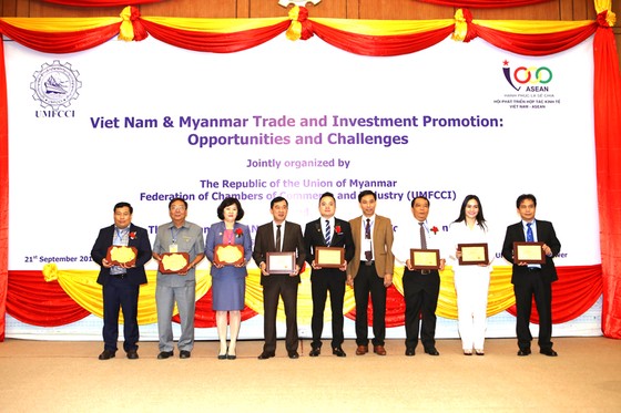 Công ty CP NGK Sanest Khánh Hòa và Công ty CP NGK Yến Sào Khánh Hòa vinh dự nhận giải thưởng tại Diễn đàn Mekong lần thứ 9 ảnh 1