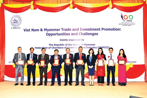 Công ty CP NGK Sanest Khánh Hòa và Công ty CP NGK Yến Sào Khánh Hòa vinh dự nhận giải thưởng tại Diễn đàn Mekong lần thứ 9 ảnh 2