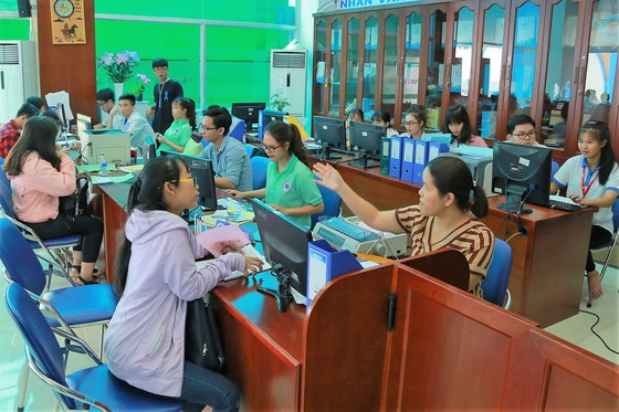 Trường ĐH Công nghiệp Thực phẩm TPHCM điểm chuẩn từ 20 - 24,75 ảnh 1